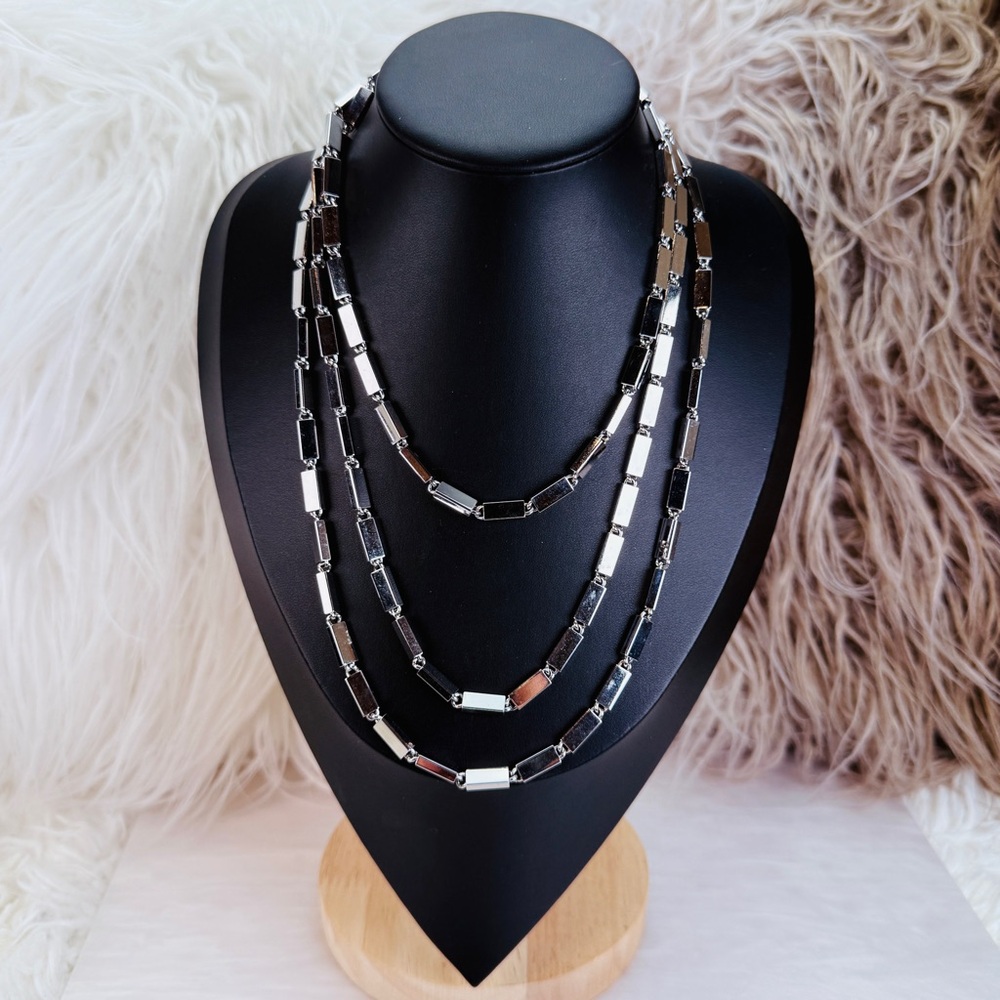 Monet Silvertone Geometric Rectangular Tube 54" L… - image 2